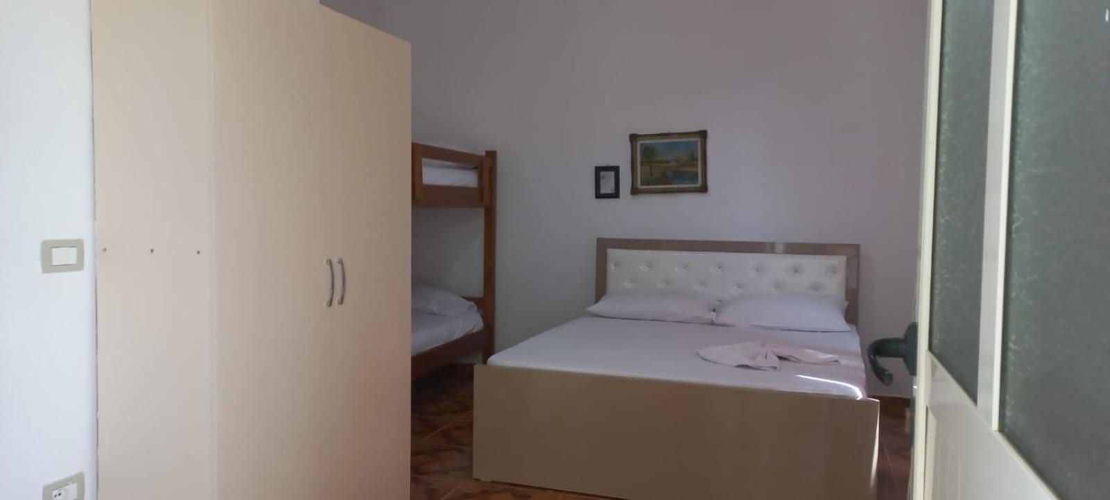 Vlorë Novruzi Complexヴィラ エクステリア 写真
